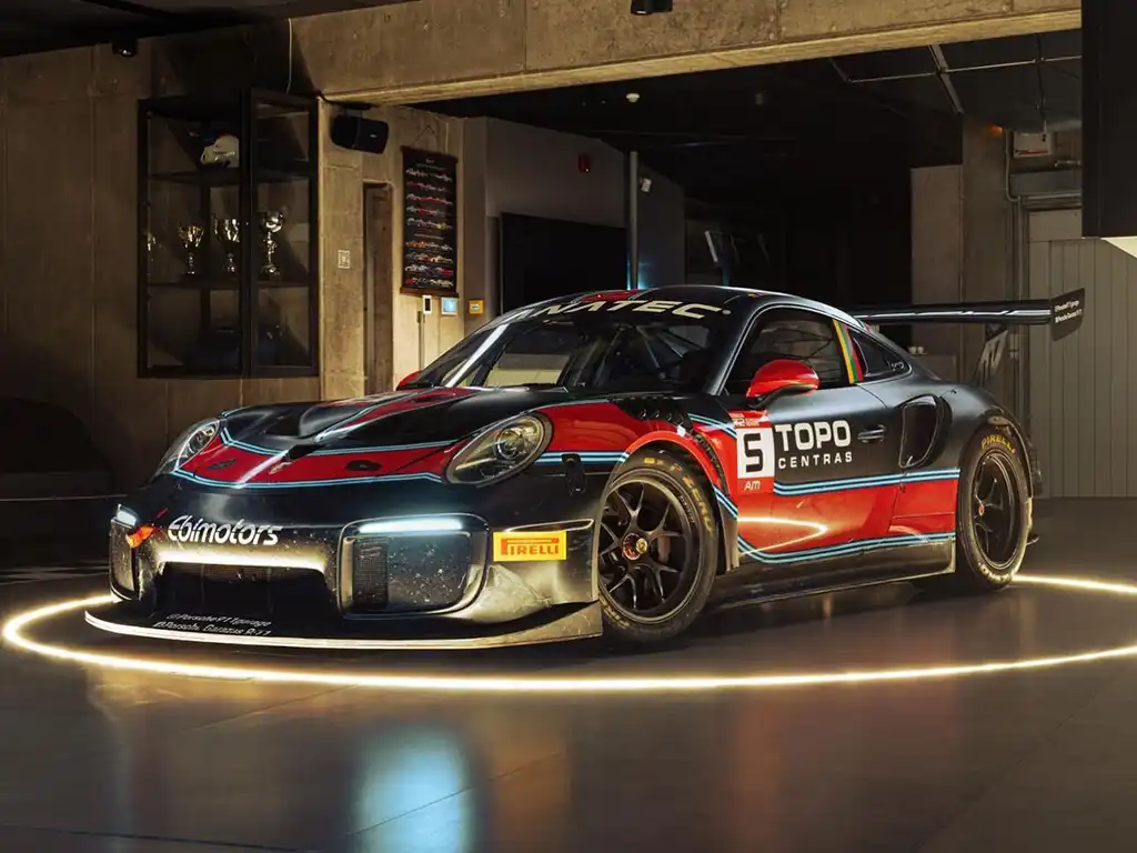 Dovanų čekis - Porsche RS automobilių kolekcijos ekskursija