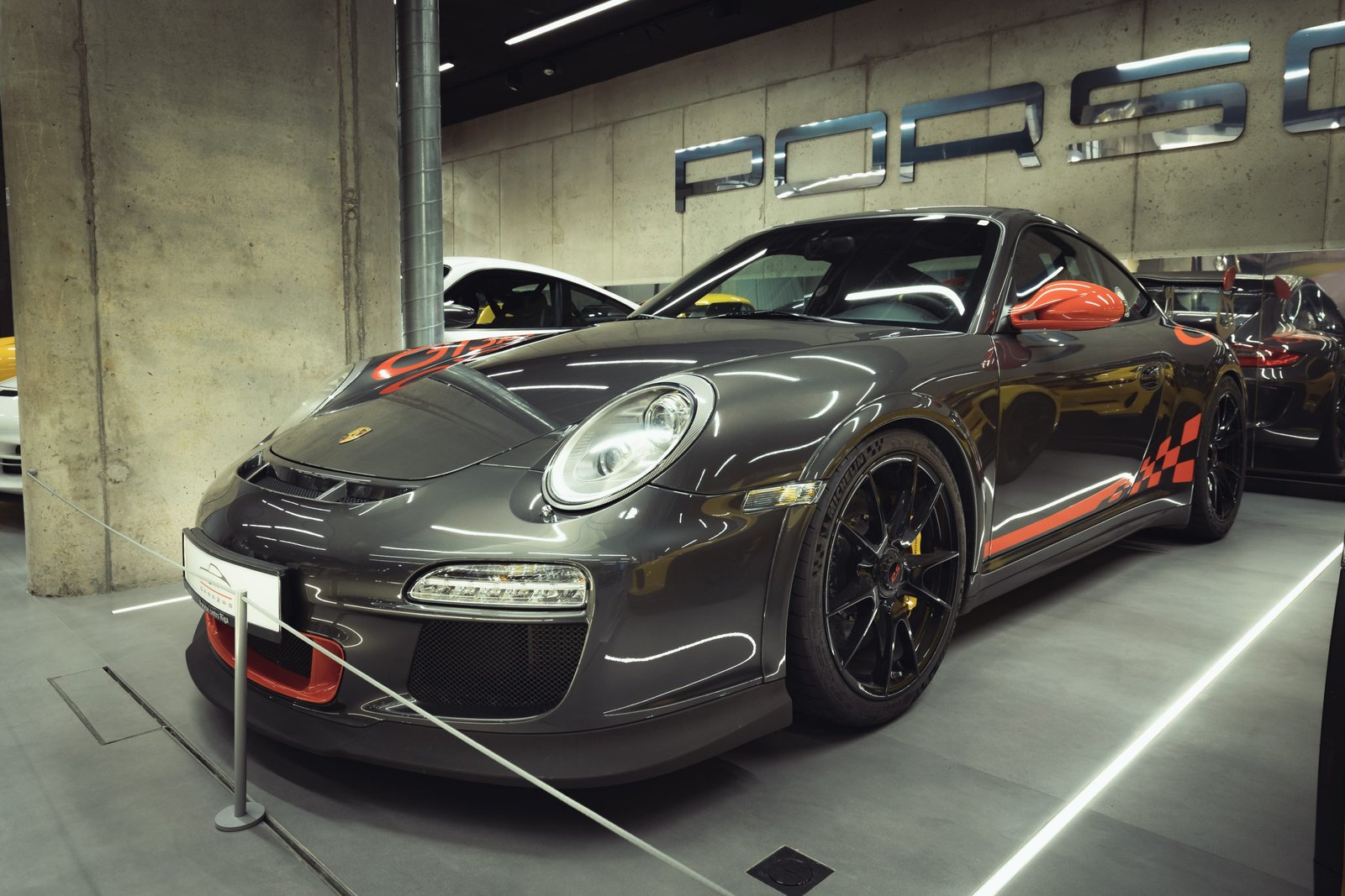 Dovanų čekis - Porsche RS automobilių kolekcijos ekskursija - Image 12
