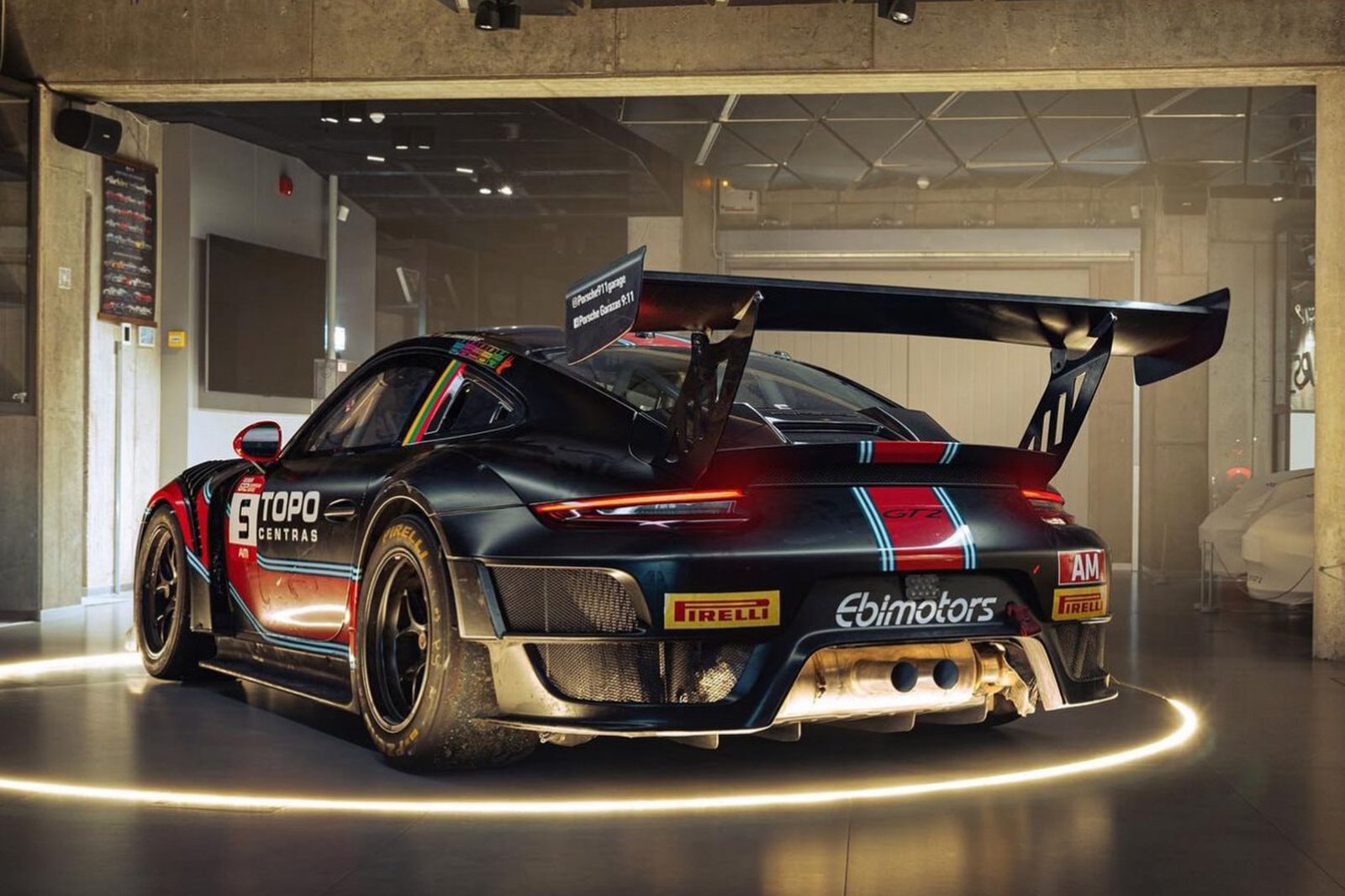 Dovanų čekis - Porsche RS automobilių kolekcijos ekskursija - Image 2
